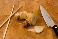 Galangal_ready_for_preparation
